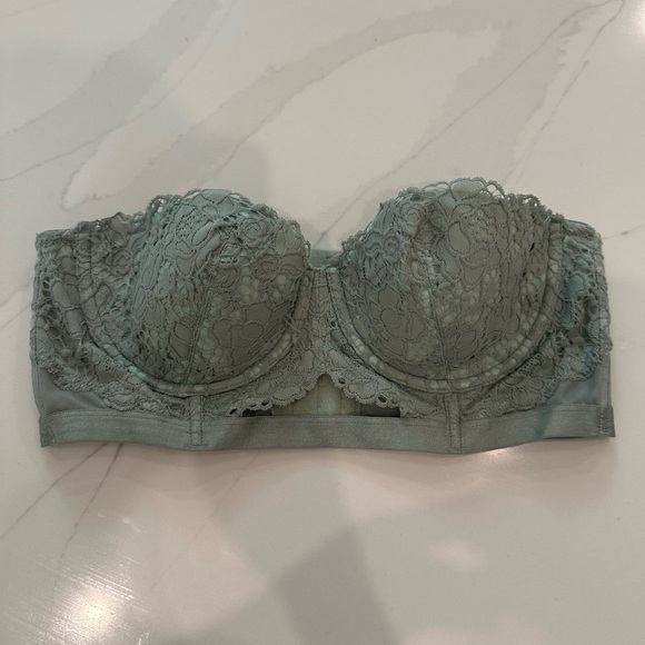 Victoria Secret Lace Bandeau Bra - Picture 1 of 8